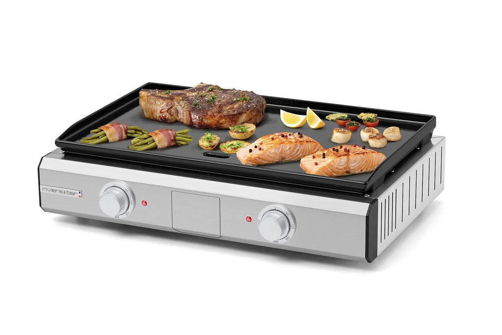 Grillplatte zum Kochen mit Steak, Fisch und Gemüse.